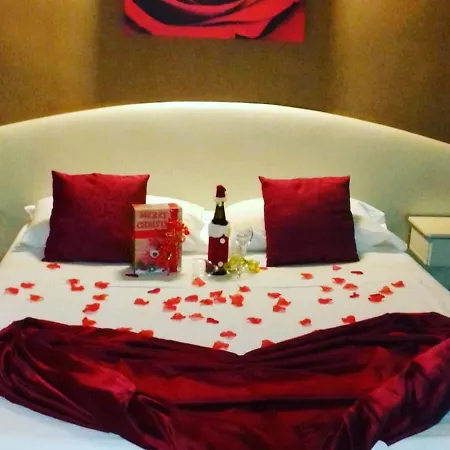 ホテル Le Pinede 3*