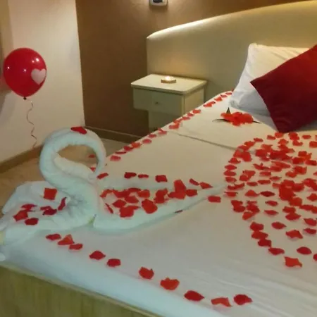 ホテル Le Pinede 3*