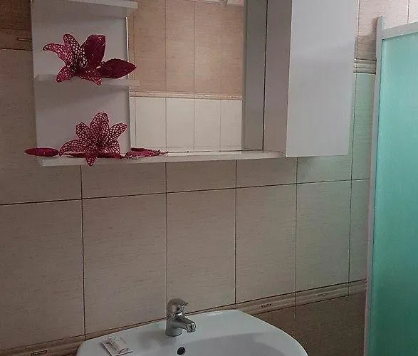 Le Pinede 3* ליקולה