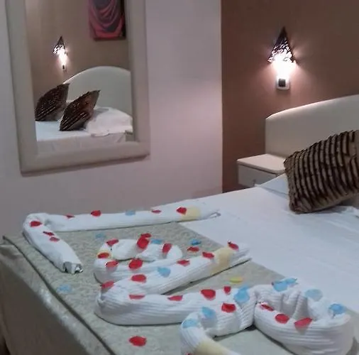 Otel Le Pinede Licola